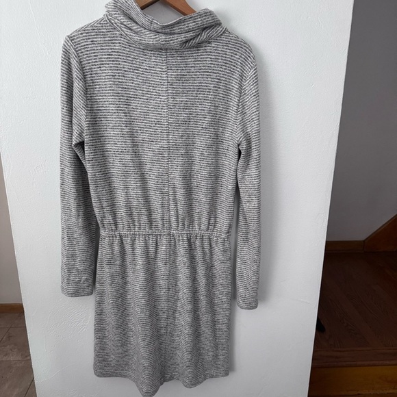 Lou & Grey cowl neck long sleeve draw string waist dress gray white Size Small - Picture 5 of 6